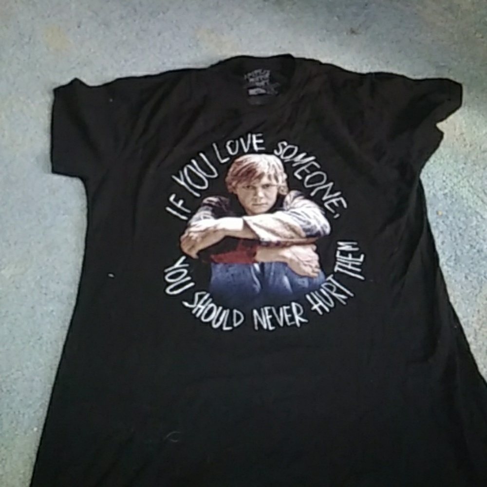AHS tee